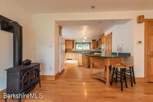 40 Upton St, Adams, MA 01220 photo 17