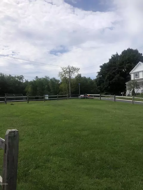 455 Marble St, Lee, MA 01238 photo 4