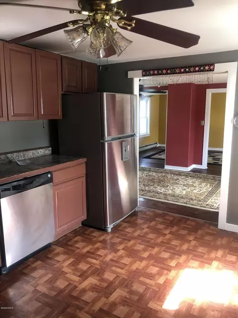 455 Marble St, Lee, MA 01238 photo 8