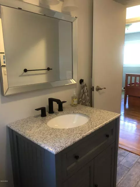 35 George St, Lee, MA 01238 photo 9