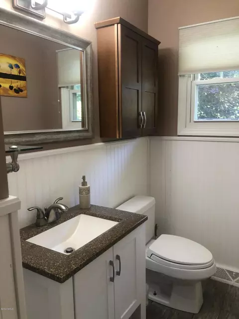 35 George St, Lee, MA 01238 photo 11