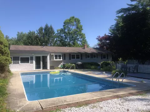35 George St, Lee, MA 01238 photo 16