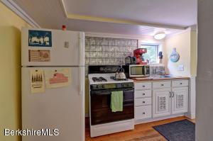 75 Cold Spring Rd, Williamstown, MA 01267 photo 17