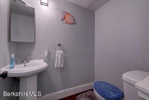 75 Cold Spring Rd, Williamstown, MA 01267 photo 28