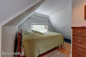 75 Cold Spring Rd, Williamstown, MA 01267 photo 27
