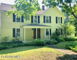 8 Bentrup Ct, Lenox, MA 01240 photo 1