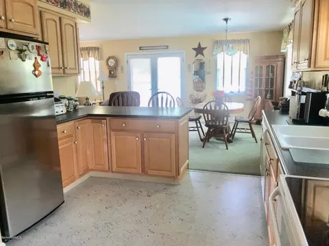 4 Patterson Rd, Lenox, MA 01240 photo 37