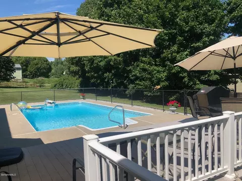 4 Patterson Rd, Lenox, MA 01240 photo 6