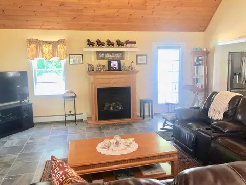 4 Patterson Rd, Lenox, MA 01240 photo 16
