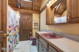 3 Cedar Ln, Lenox, MA 01240 photo 30