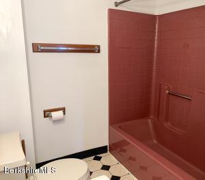 30 Danforth Ave, Pittsfield, MA 01201 photo 18