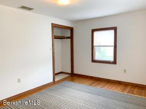 30 Danforth Ave, Pittsfield, MA 01201 photo 27