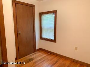 30 Danforth Ave, Pittsfield, MA 01201 photo 30
