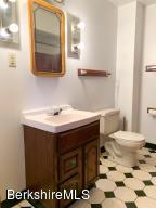 30 Danforth Ave, Pittsfield, MA 01201 photo 17