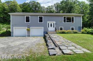15 Lakeview Rd, Peru, MA 01235 photo 1
