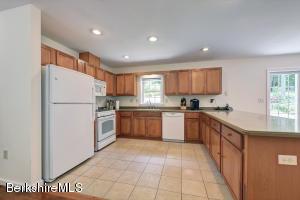 15 Lakeview Rd, Peru, MA 01235 photo 11