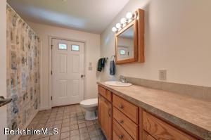 15 Lakeview Rd, Peru, MA 01235 photo 21