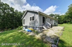15 Lakeview Rd, Peru, MA 01235 photo 31