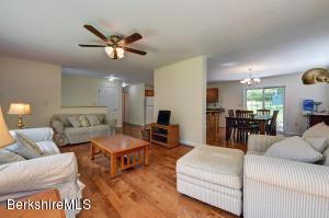 15 Lakeview Rd, Peru, MA 01235 photo 7