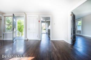 62 High St, Lee, MA 01238 photo 9