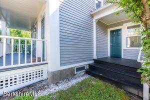 62 High St, Lee, MA 01238 photo 5