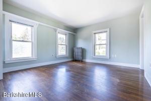 62 High St, Lee, MA 01238 photo 21