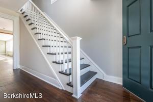 62 High St, Lee, MA 01238 photo 19