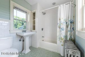 62 High St, Lee, MA 01238 photo 23