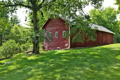 93 Main Rd, Tyringham, MA 01264 photo 5