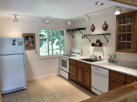 8 Dowd Rd, Monterey, MA 01245 photo 11