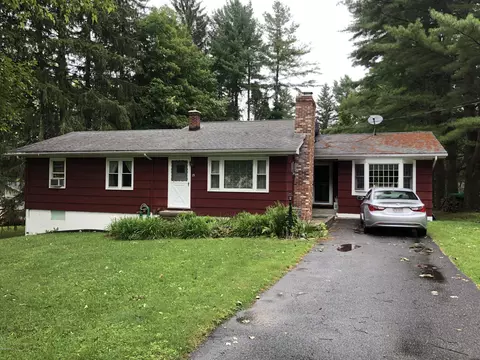15 Lander Rd, Lee, MA 01238 photo 1
