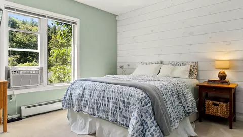 90 E Main St, Stockbridge, MA 01262 photo 13