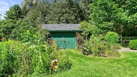 90 E Main St, Stockbridge, MA 01262 photo 28