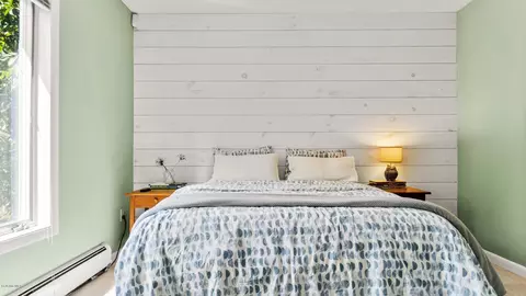 90 E Main St, Stockbridge, MA 01262 photo 14