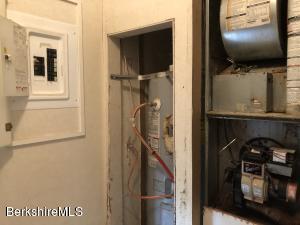 55 E Windsor Rd, Peru, MA 01235 photo 22