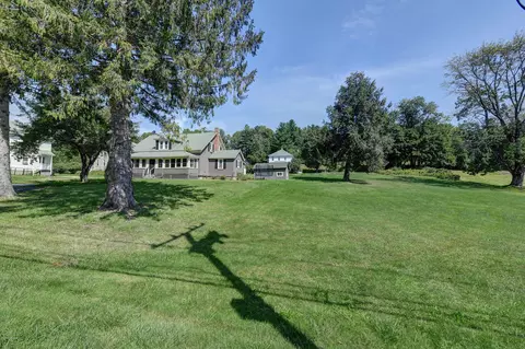 164 Mill St, Lee, MA 01238 photo 4