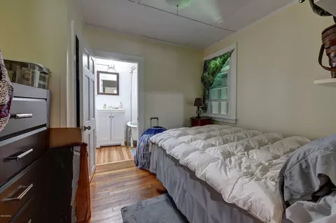 164 Mill St, Lee, MA 01238 photo 27