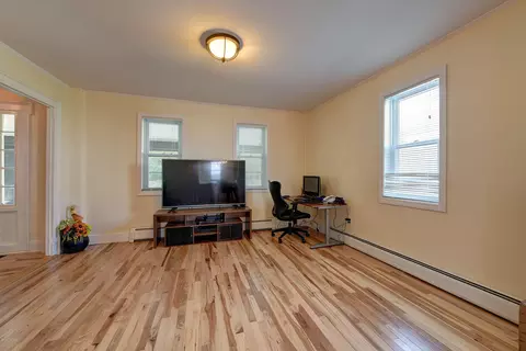 164 Mill St, Lee, MA 01238 photo 9