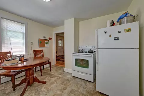 164 Mill St, Lee, MA 01238 photo 26