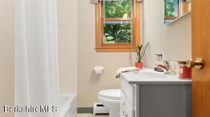 14 David Rd, Lenox, MA 01240 photo 11