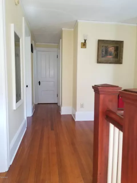 169 High St, Lee, MA 01238 photo 9