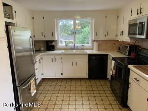 11 Forest St, Maynard, MA 01754 photo 5