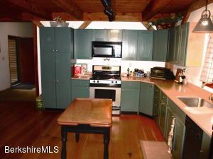 135 Curtin Rd, Peru, MA 01235 photo 4