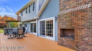 91 E Main Rd, Peru, MA 01235 photo 14