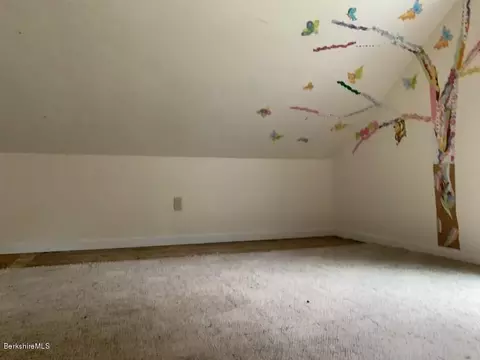 30 Chestnut St, Lee, MA 01238 photo 23