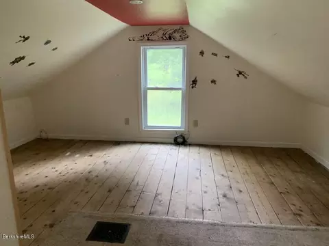 30 Chestnut St, Lee, MA 01238 photo 24