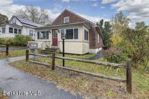 18 Edison Ave, Pittsfield, MA 01201 photo 3