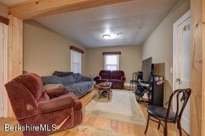18 Edison Ave, Pittsfield, MA 01201 photo 10