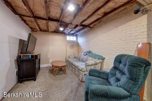 18 Edison Ave, Pittsfield, MA 01201 photo 22