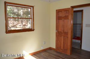 25 Davis Rd, Monroe, MA 01350 photo 13